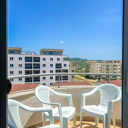 Azure Shores Apartment *